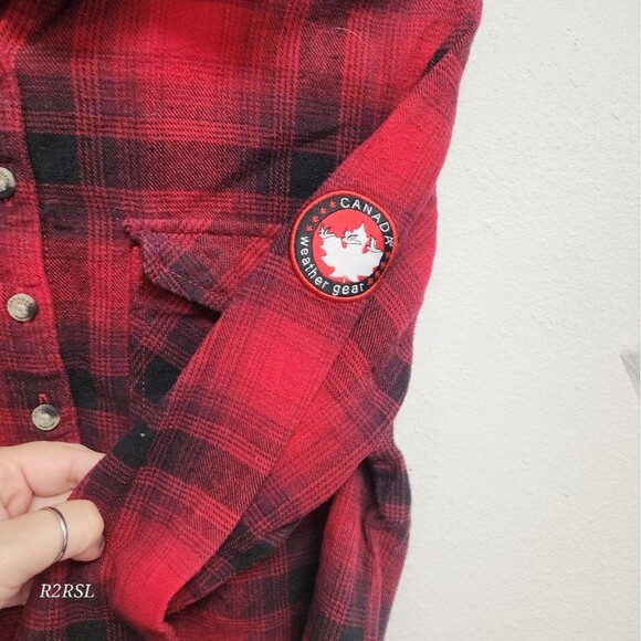 Canada Weathergear red  pearl snaps button down flannel womens s/p - Picture 10 of 10